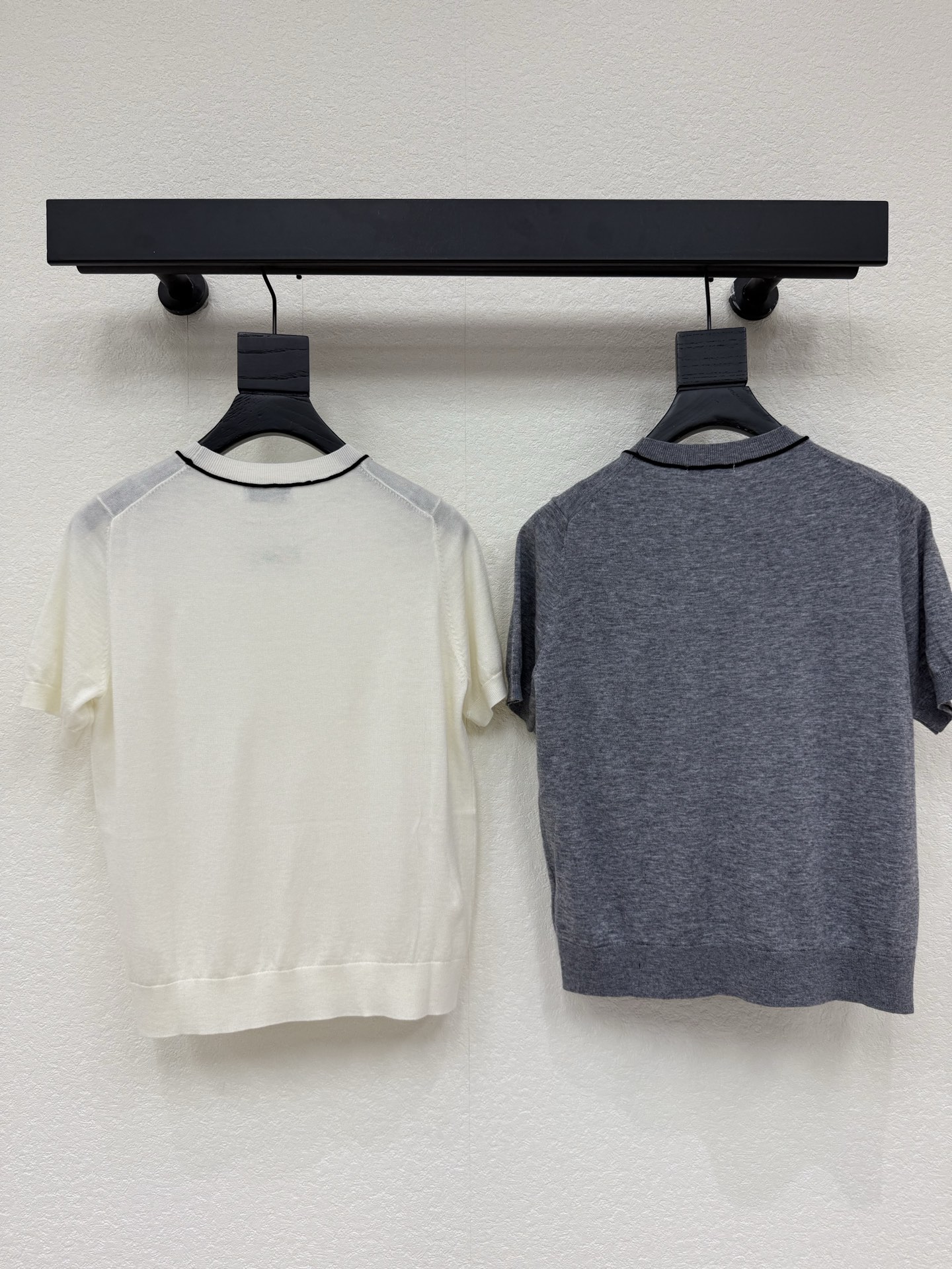 Women's short sleeves